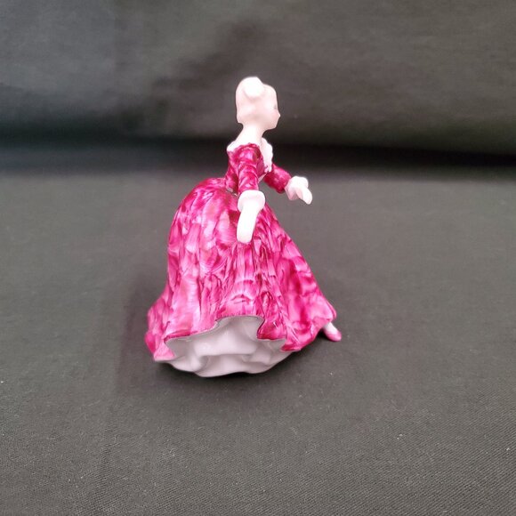 Vintage Royal Doulton Kirsty Figurine 1970 NH 3213 Small Made in England - Picture 6 of 10